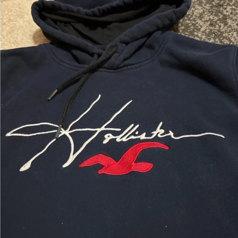 Hollister Dark Blue Hoodie with Logo- Small - Picture 3 of 6